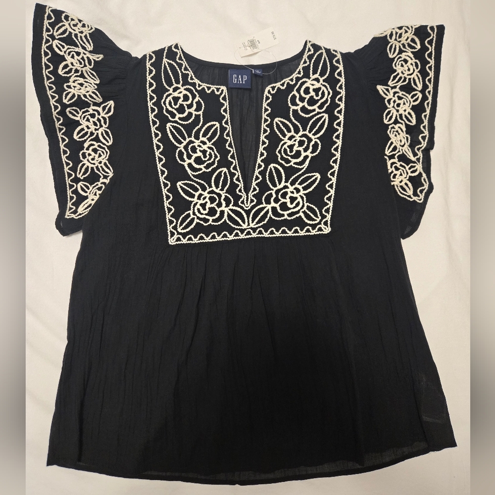 NWT - GAP Black Embellished Cap Sleeve Blouse